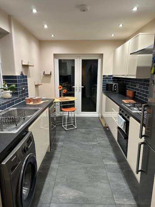 Adam'S Place, Watford Wd17 2Py Villa Luaran gambar