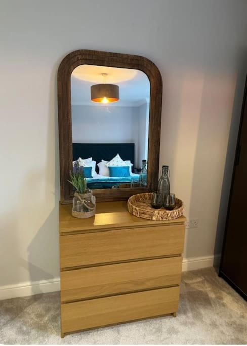 Adam'S Place, Watford Wd17 2Py Villa Luaran gambar
