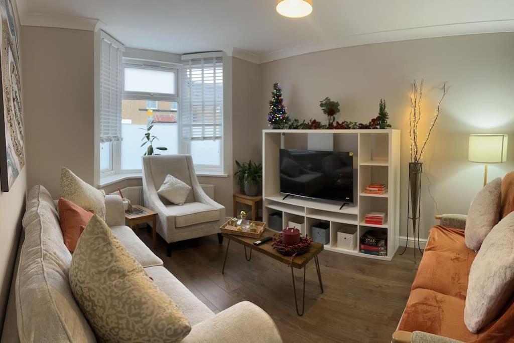 Adam'S Place, Watford Wd17 2Py Villa Luaran gambar
